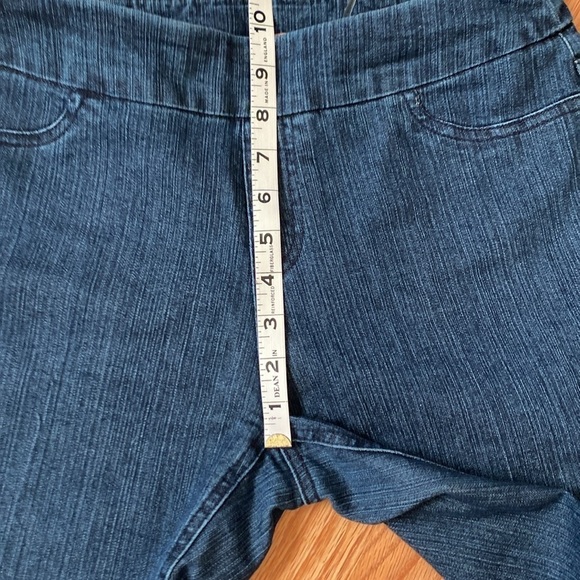 Soft Surroundings Jean Shorts Womans PXS Mid Rise Pull On Comfort Stretch Denim - Picture 5 of 10